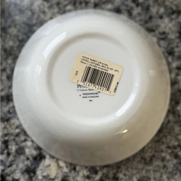 Vintage Collectible Wedgwood Peter Rabbit mug and bowl set; Made In England - Picture 3 of 6